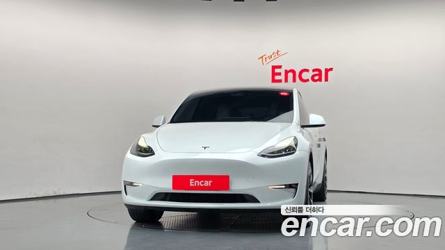Tesla Model Y Long Range AWD 2023 — фото 3