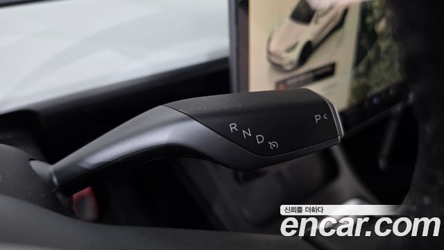 Tesla Model Y Long Range AWD 2023 — фото 9