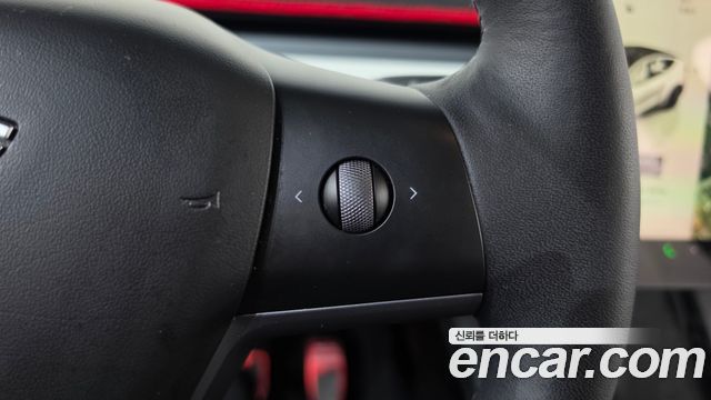 Tesla Model Y Long Range AWD 2023 — фото 16
