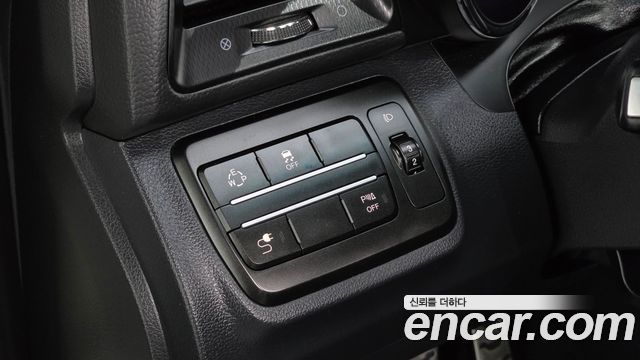 KG Mobility (SsangYong) Tivoli Air Diesel RX 2WD 2017 — фото 15