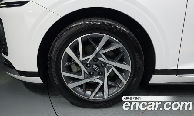 Hyundai Grandeur (GN7) 2,5 Gasoline 2WD Premium 2023 — фото 5