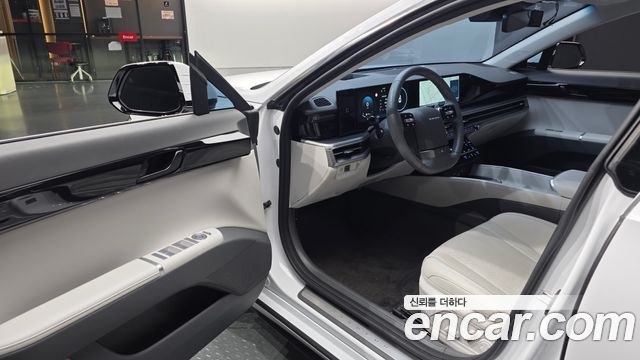 Hyundai Grandeur (GN7) 2,5 Gasoline 2WD Premium 2023 — фото 10