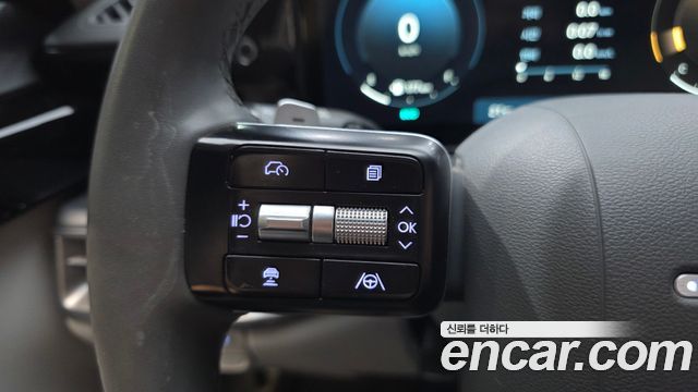 Hyundai Grandeur (GN7) 2,5 Gasoline 2WD Premium 2023 — фото 16