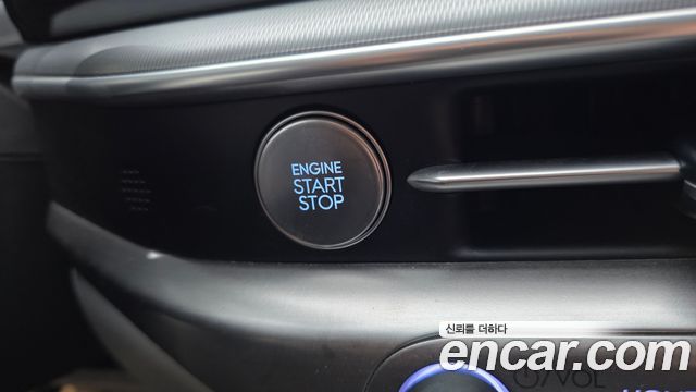 Hyundai Grandeur (GN7) 2,5 Gasoline 2WD Premium 2023 — фото 19
