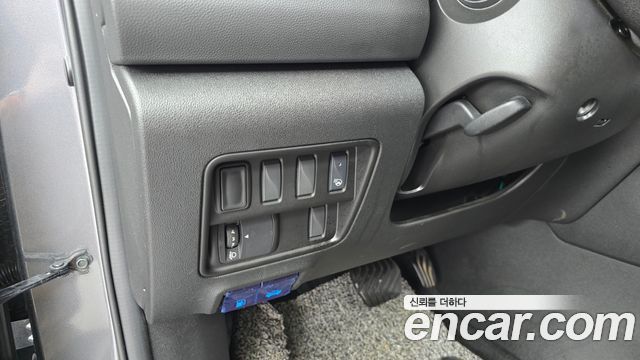 Renault Korea QM6 2.0 LPe LE Signature 2WD 2022 — фото 17