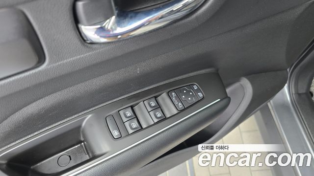 Renault Korea QM6 2.0 LPe LE Signature 2WD 2022 — фото 27