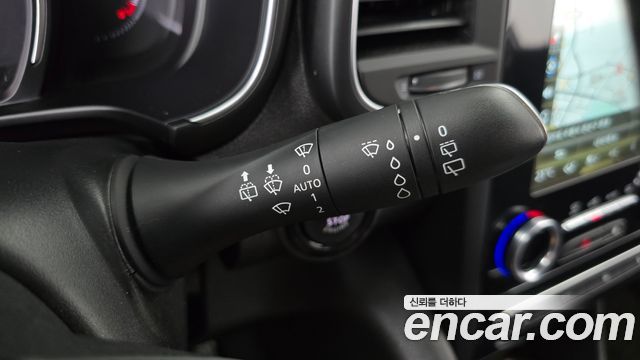 Renault Korea QM6 2.0 LPe LE Signature 2WD 2022 — фото 29