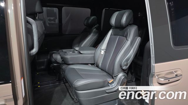Hyundai Staria EV Lounge 11-Seater Prestige 2027 — фото 26