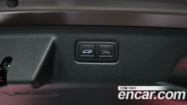Hyundai Staria EV Lounge 11-Seater Prestige 2027 — фото 34
