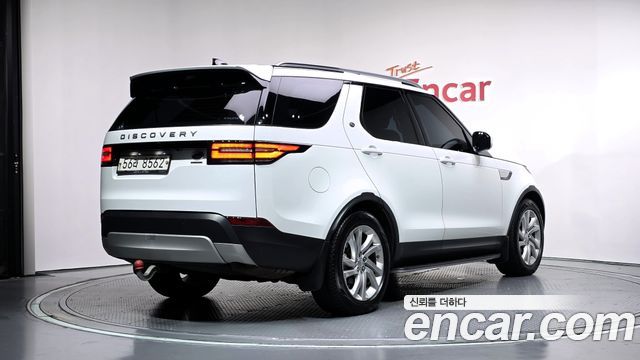 Land Rover Discovery 5 3.0 TD6 HSE 2018 — фото 2
