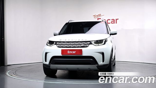 Land Rover Discovery 5 3.0 TD6 HSE 2018 — фото 3