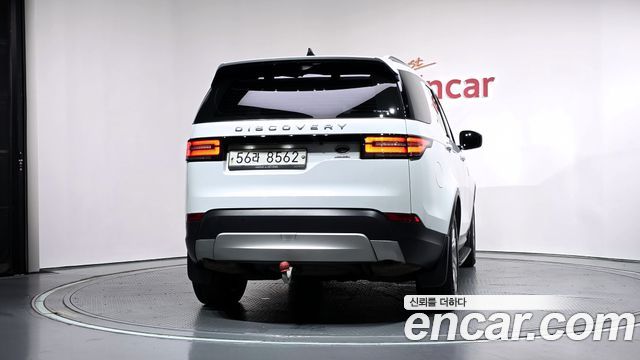 Land Rover Discovery 5 3.0 TD6 HSE 2018 — фото 4