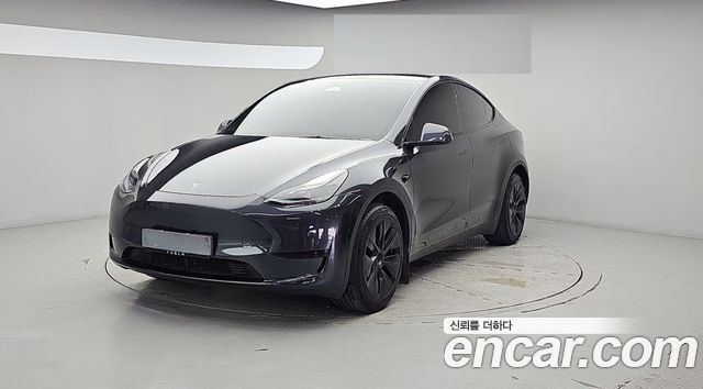 Tesla Model Y RWD