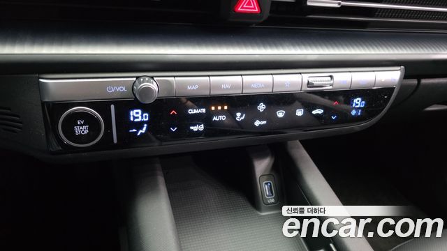 Hyundai Ioniq 6 Standard E-Value+ 2025 — фото 17