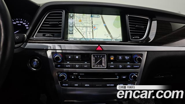 Genesis G80 3.3 GDI AWD Premium Luxury 2018 — фото 14