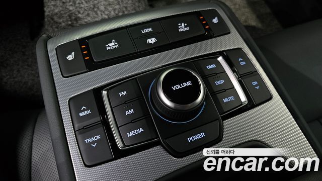 Genesis G80 3.3 GDI AWD Premium Luxury 2018 — фото 17
