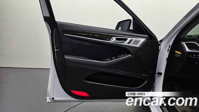 Genesis G80 3.3 GDI AWD Premium Luxury 2018 — фото 24