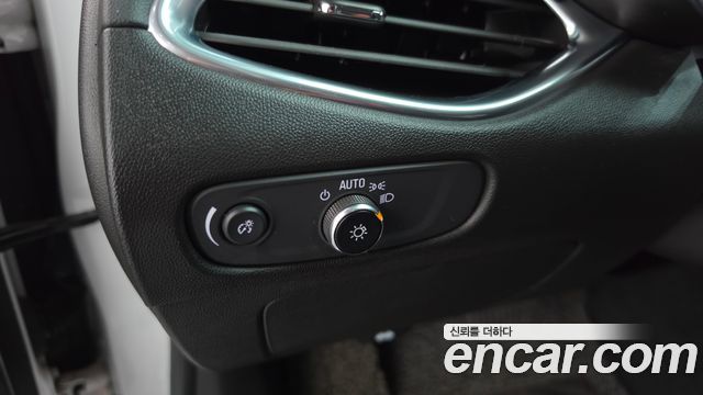 Chevrolet Malibu 1.3 Turbo Premier Prime Sefety 2022 — фото 17