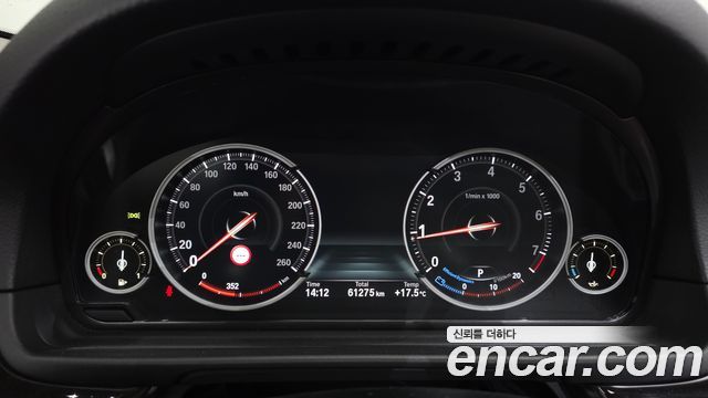 BMW 5 Series (F10) 528i 2014 — фото 8