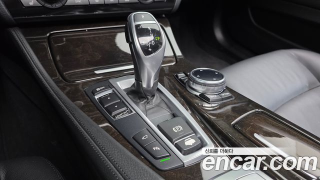 BMW 5 Series (F10) 528i 2014 — фото 9