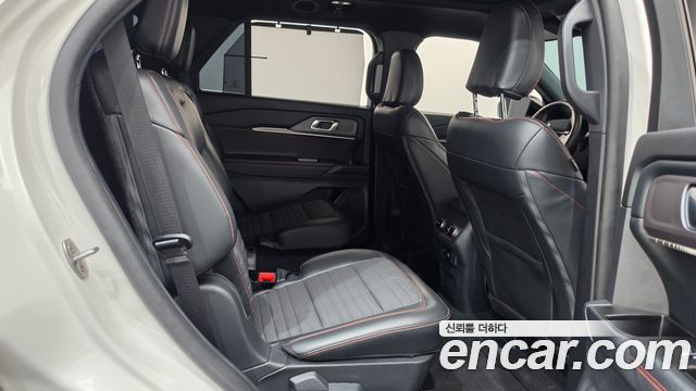 Ford Explorer (VI) 2.3 ST-Line 4WD 2025 — фото 20