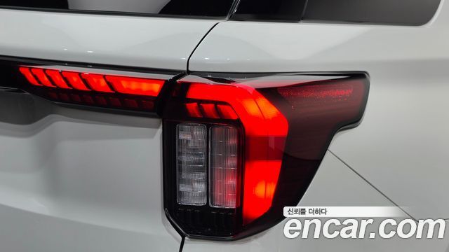 Ford Explorer (VI) 2.3 ST-Line 4WD 2025 — фото 23