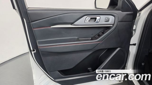 Ford Explorer (VI) 2.3 ST-Line 4WD 2025 — фото 24