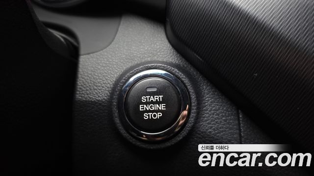 KG Mobility (SsangYong) Tivoli LX 2WD 2017 — фото 29