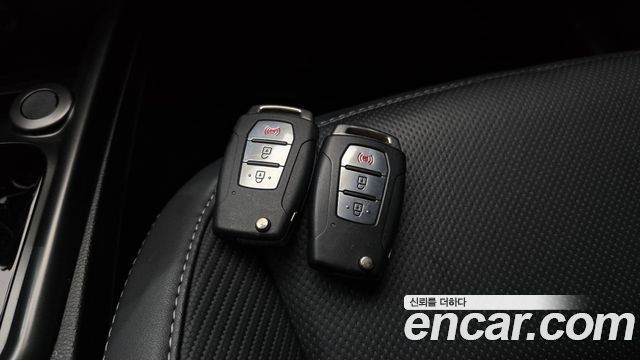 KG Mobility (SsangYong) Tivoli LX 2WD 2017 — фото 30