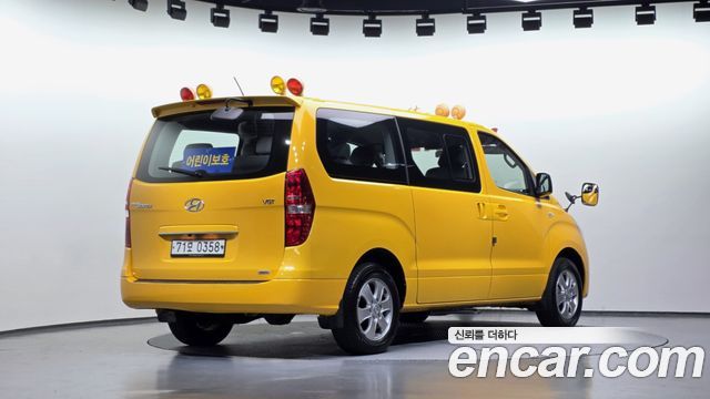 Hyundai Grand Starex 4WD School Bus 2018 — фото 2