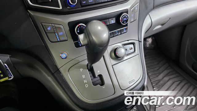 Hyundai Grand Starex 4WD School Bus 2018 — фото 9