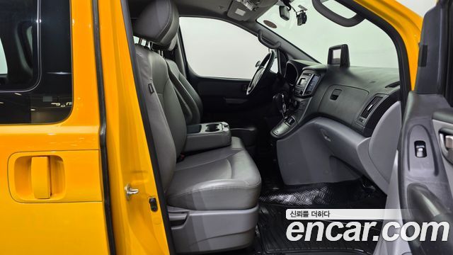Hyundai Grand Starex 4WD School Bus 2018 — фото 11