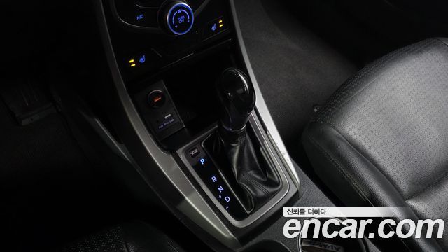 Hyundai Avante 1.6 GDi Modern Standard 2015 — фото 9