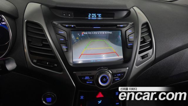 Hyundai Avante 1.6 GDi Modern Standard 2015 — фото 15