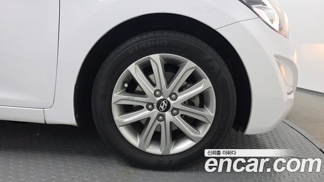 Hyundai Avante 1.6 GDi Modern Standard 2015 — фото 21