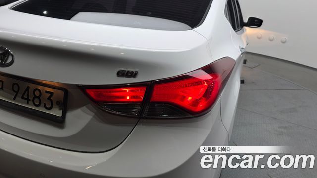 Hyundai Avante 1.6 GDi Modern Standard 2015 — фото 23