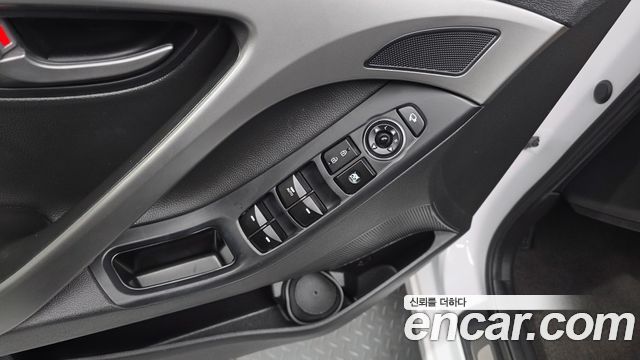 Hyundai Avante 1.6 GDi Modern Standard 2015 — фото 33