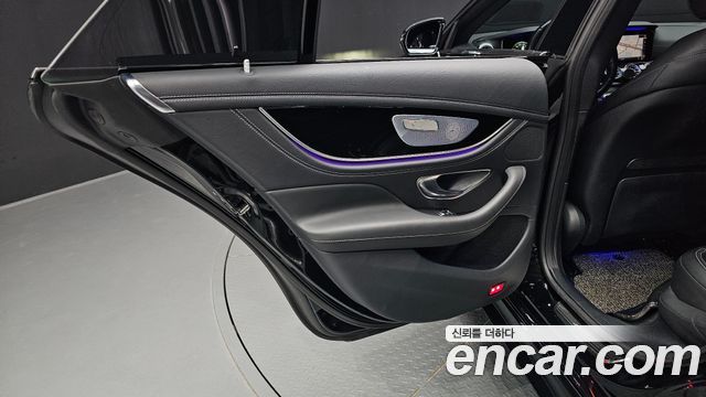 Mercedes-Benz AMG GT 4Door 43 4MATIC+ 2019 — фото 25