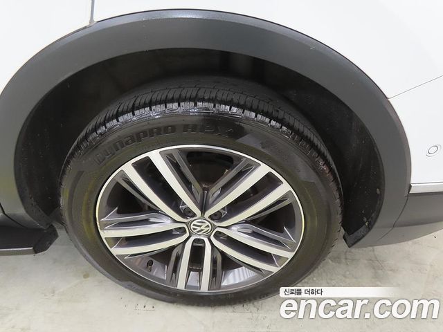 Volkswagen Tiguan (II) 2.0 TDI Prestige 2020 — фото 5