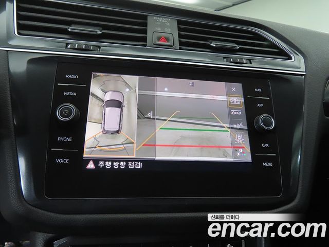 Volkswagen Tiguan (II) 2.0 TDI Prestige 2020 — фото 18