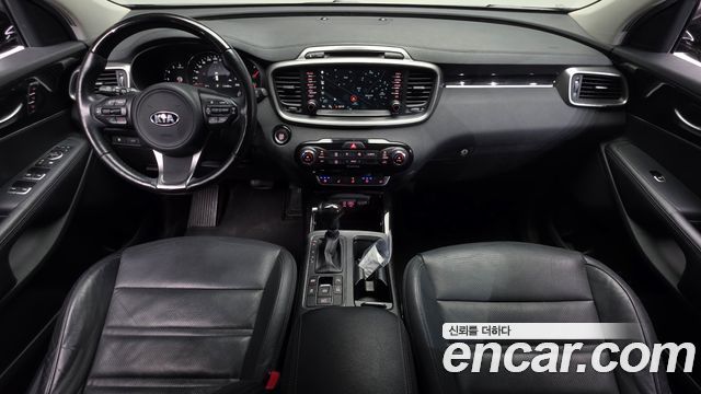 Kia Sorento Diesel 2.0 2WD Noblesse Special 2015 — фото 7