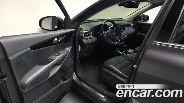 Kia Sorento Diesel 2.0 2WD Noblesse Special 2015 — фото 10