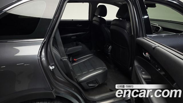 Kia Sorento Diesel 2.0 2WD Noblesse Special 2015 — фото 12