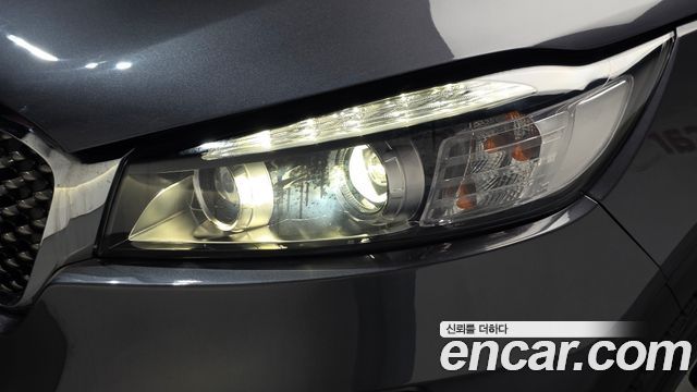 Kia Sorento Diesel 2.0 2WD Noblesse Special 2015 — фото 22