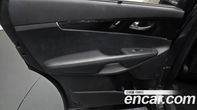 Kia Sorento Diesel 2.0 2WD Noblesse Special 2015 — фото 25
