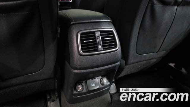 Kia Sorento Diesel 2.0 2WD Noblesse Special 2015 — фото 33