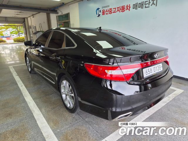 Hyundai Grandeur (HG) HG300 Exclusive 2016 — фото 2
