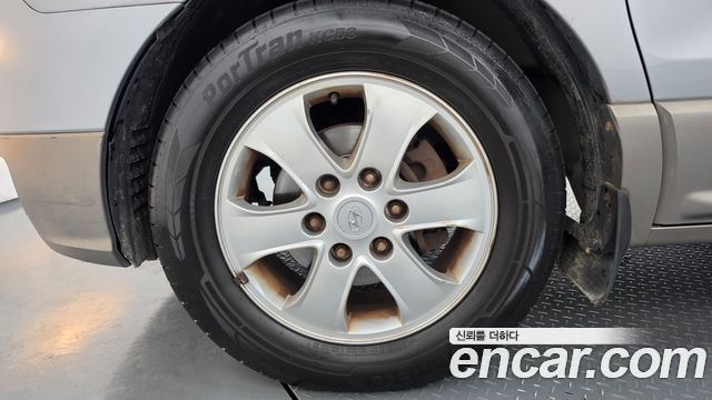 Hyundai Grand Starex 11-Seater Wagon HVX VIP PACK 2012 — фото 5