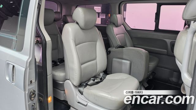 Hyundai Grand Starex 11-Seater Wagon HVX VIP PACK 2012 — фото 12