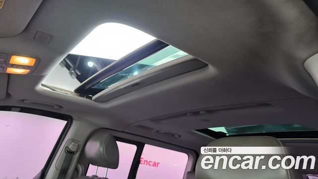 Hyundai Grand Starex 11-Seater Wagon HVX VIP PACK 2012 — фото 19